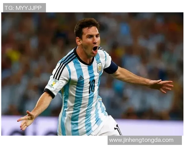 大鸟逆袭之路：从草根少年到足球场上的传奇巨星