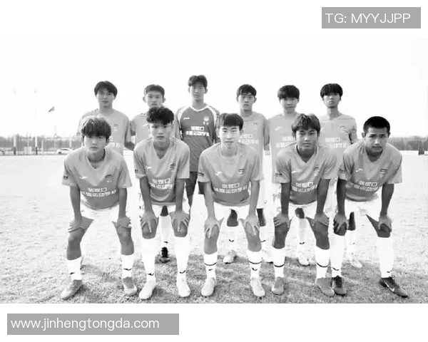 张家口足球历史上的第一球星是谁 他们的成长历程与成就揭秘